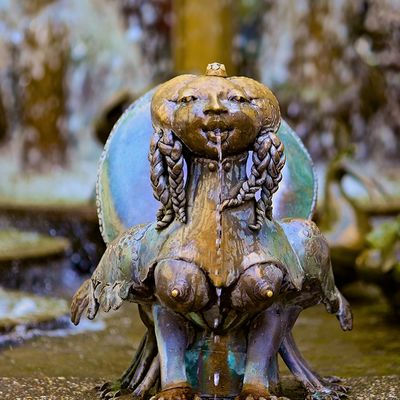 Bild vergr&ouml;&szlig;ern: Elwetritsche Brunnen in Neustadt an der Weinstraße