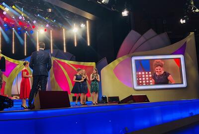 Bild vergrößern: Wahl der deutschen Weinkönigin, Finale, 24.09.2021, Saalbau in Neustadt/W.Linda Trarbach (Ahr), Sina Erdrich (Baden), Saskia Teucke (Pfalz), © TKS GmbH