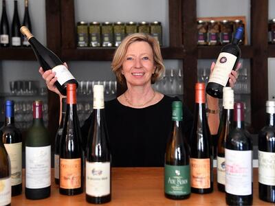 Den Weinlegenden auf der Spur mit der Wein- und Kulturbotschafterin Barbara Fröhlich-Zeller.