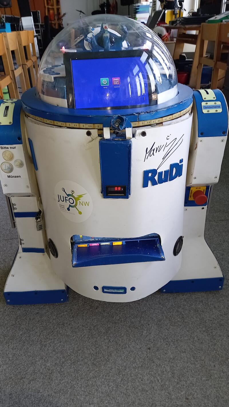 Roboter "Rudi" der Jugend forscht AG Neustadt 