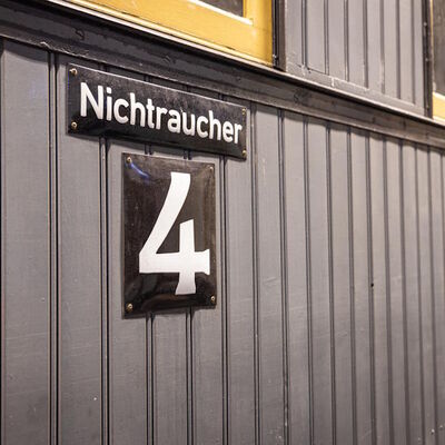 Bild vergr&ouml;&szlig;ern: Waggon im Eisenbahnmuseum