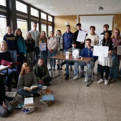 Kurfürst-Ruprecht-Gymnasium erhält Förderpreis der Aktionswoche »Neustadt liest ein Buch«