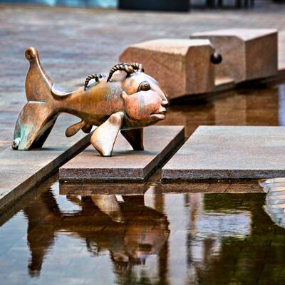 "Wasser in die Stadt" - Skulptur von Gernot Rumpf