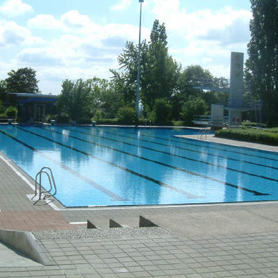 Bild vergrößern: Schwimmbad Hambach (1)