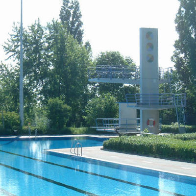 Bild vergrößern: Schwimmbad Hambach (2)