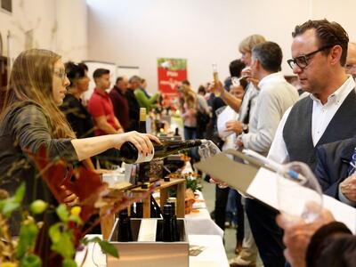 Bild vergrößern: Pfalzwein2Go Weinmesse