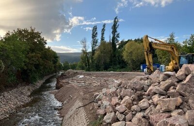 Bild vergr&ouml;&szlig;ern: Blick auf den Speyerbach in Richtung Western