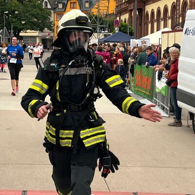 Bild vergr&ouml;&szlig;ern: Teilnehmende beim Neustadter Altstadtlauf