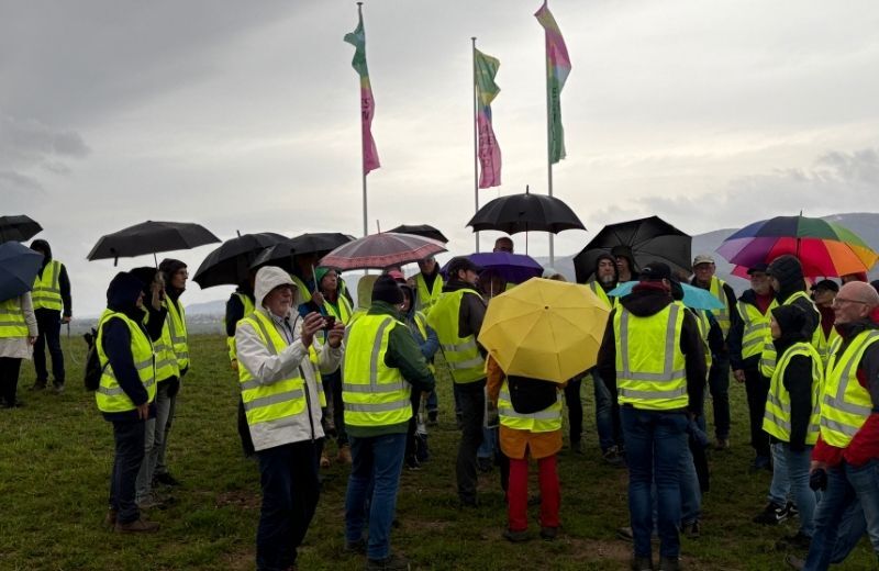 Baustellenführung bei Regen
