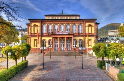 Bild vergr&ouml;&szlig;ern: Saalbau