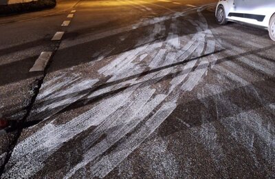 Bild vergr&ouml;&szlig;ern: In Geinsheim wurden Straßen mit Farbe verunreinigt.