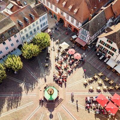 Bild vergr&ouml;&szlig;ern: 162_Markplatz von obeen