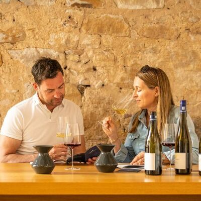 Bild vergr&ouml;&szlig;ern: Weinprobe beim Winzer in Neustadt an der Weinstraße
