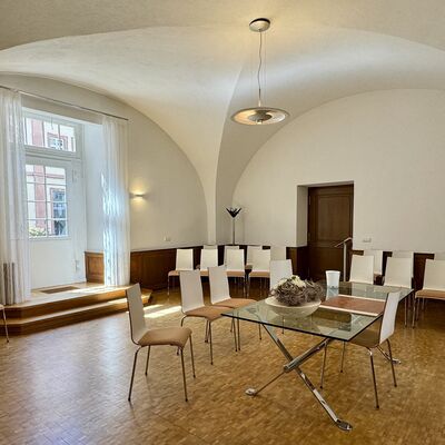 Bild vergr&ouml;&szlig;ern: Trausaal Rathaus 1