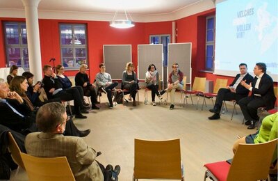 Bild vergr&ouml;&szlig;ern: Townhall Meetings