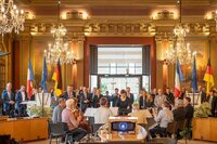 Bild vergr&ouml;&szlig;ern: Im Mai 2026 feierte Mâcon das 70-jährige Bestehen der Städtepartnerschaft mit Neustadt an der Weinstraße.