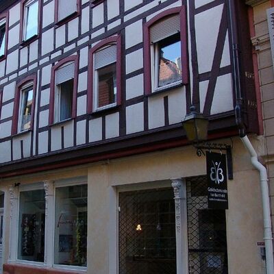 Bild vergr&ouml;&szlig;ern: bewohntes Fachwerkhaus  Philipp Abresch Hauptstraße 2