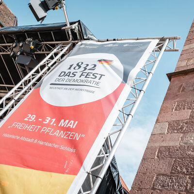 Bild vergr&ouml;&szlig;ern: Demokratiefest Hauptbühne