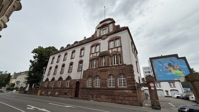 Bild vergr&ouml;&szlig;ern: Publikumsverkehr