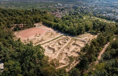 Bild vergrößern: Freizeitgelände "Bewegung und Begegnung"