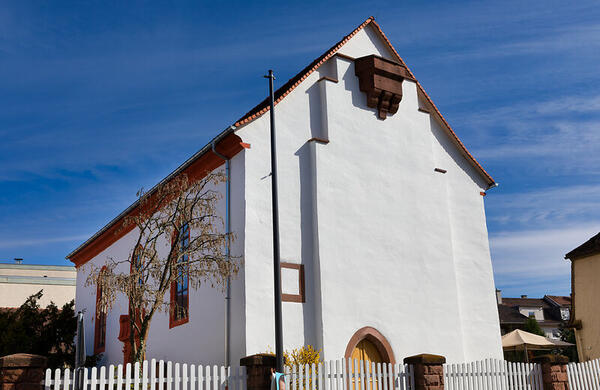 Bild vergr&ouml;&szlig;ern: Alte Winzinger Kirche