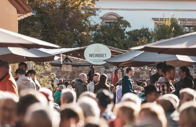 Bild vergr&ouml;&szlig;ern: Weinbiet Federweisserfest
