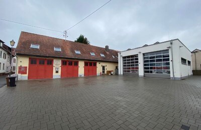 Bild vergr&ouml;&szlig;ern: Beim Feuerwehrgerätehaus kann nun der zweite Bauabschnitt starten.