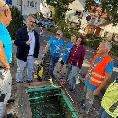 Bild vergr&ouml;&szlig;ern: Insgesamt beteiligten sich fast 40 Vereine, Kitas, Schulen, Private oder städtischen Einrichtungen und brachten Neustadt zum Glänzen.