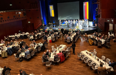 Bild vergr&ouml;&szlig;ern: Verleihung Freiherr-vom-Stein-Plakette im Saalbau