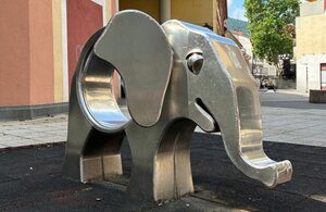 Bild vergr&ouml;&szlig;ern: Elefant