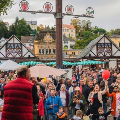 Bild vergr&ouml;&szlig;ern: Deutsches Weinlesefest - Winzerdorf Haiselscher